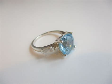 Vintage Aquamarine Ring By Avon Size 8. . Avon aquamarine ring